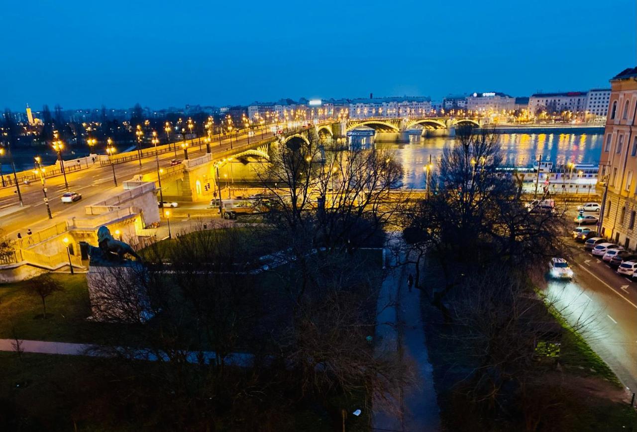 Over The Danube บูดาเปสต์ ภายนอก รูปภาพ